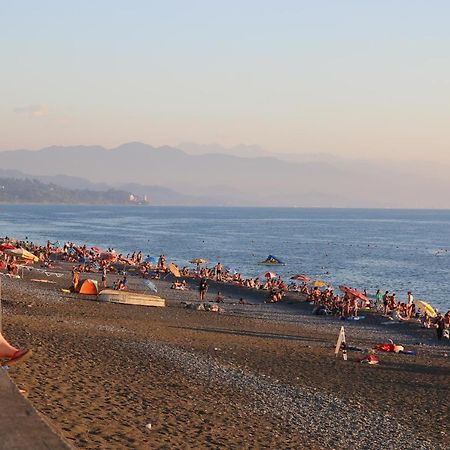 Ponto Hotel Kobuleti Luaran gambar