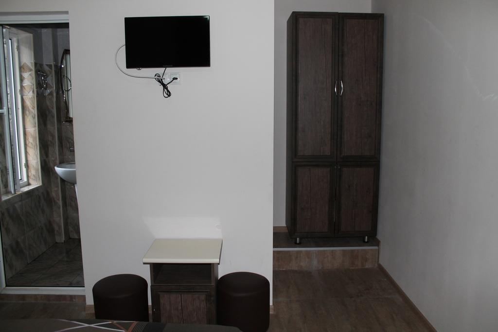 Ponto Hotel Kobuleti Luaran gambar