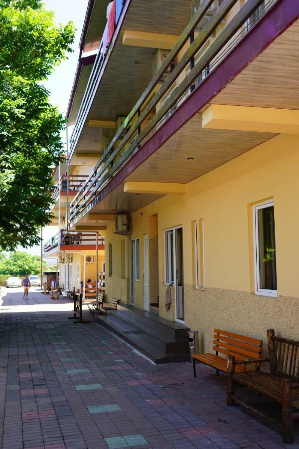 Ponto Hotel Kobuleti Luaran gambar
