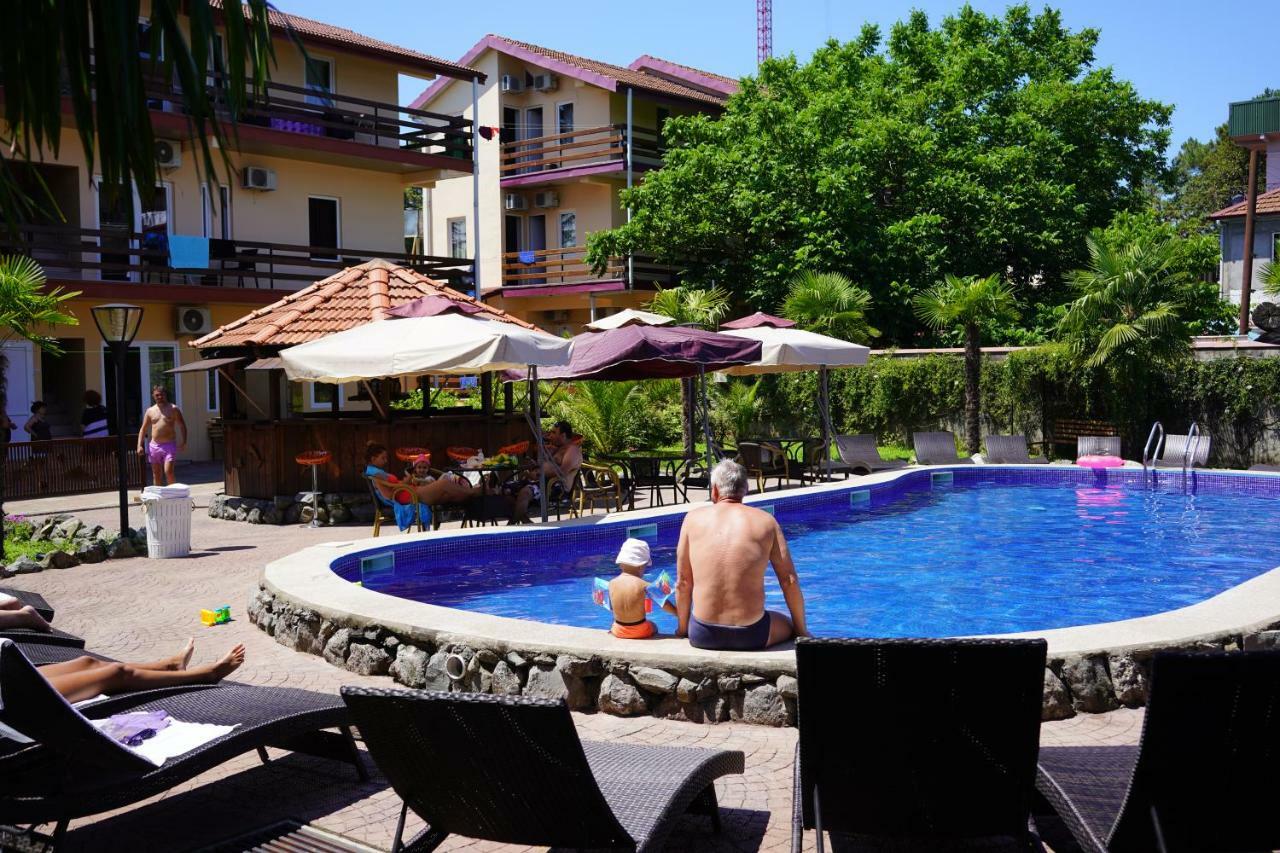 Ponto Hotel Kobuleti Luaran gambar